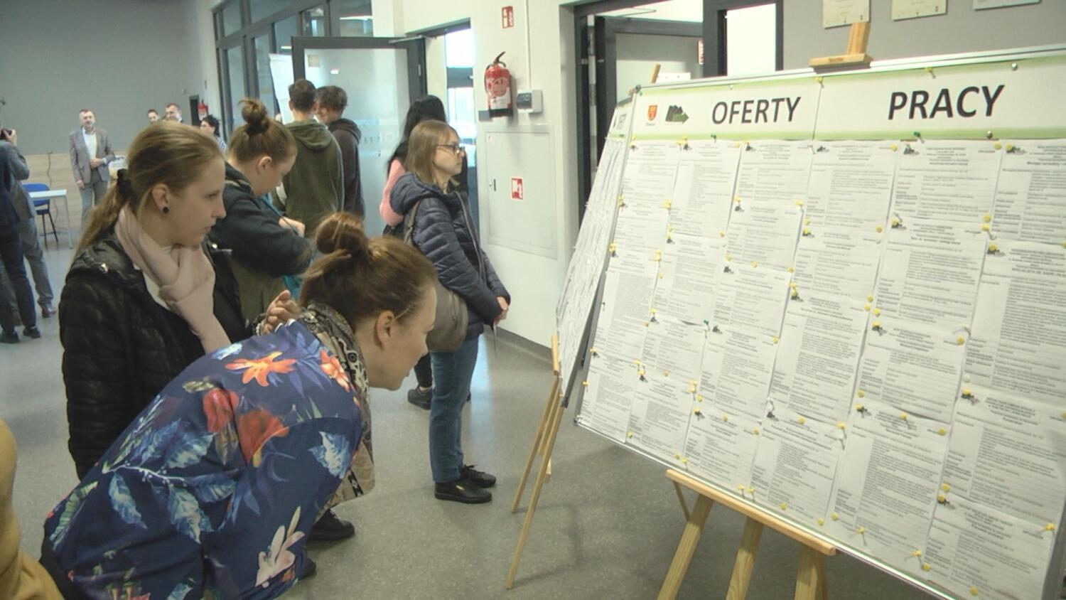 16102024-mlodziezowe-targi-pracy.mp4