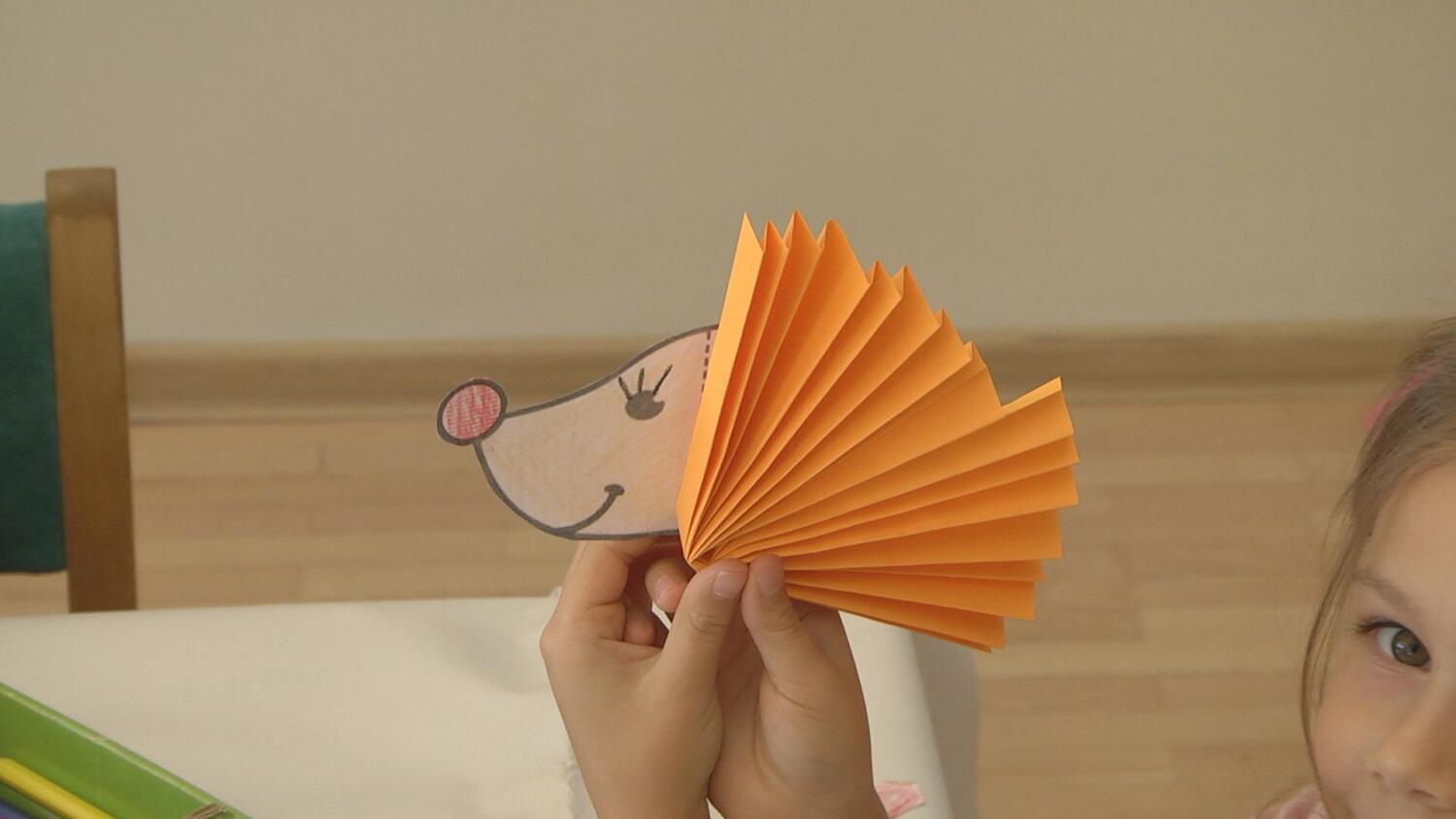 22102024-ozdabianie-domkow-dla-jezy.mp4