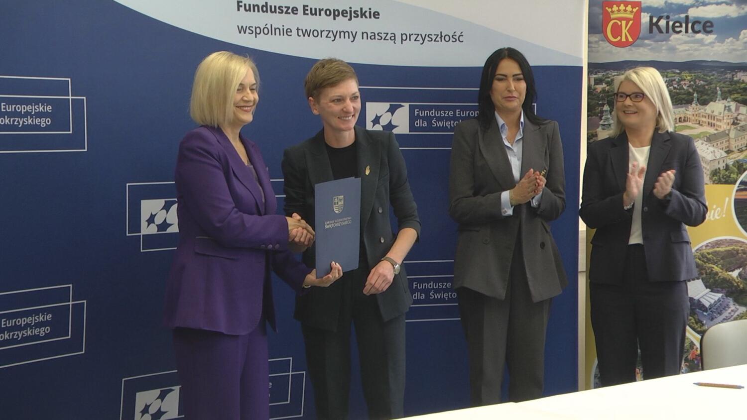 29102024-umowy-z-mopr-dla-seniorow.mp4