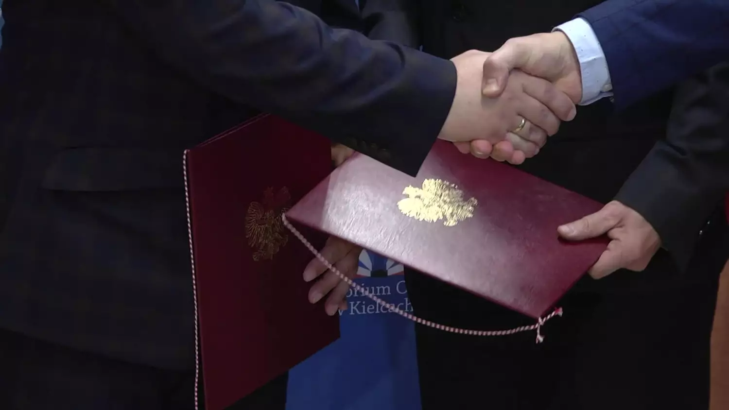 14-11-nowacka-nagroidy-pasjonaci.mp4