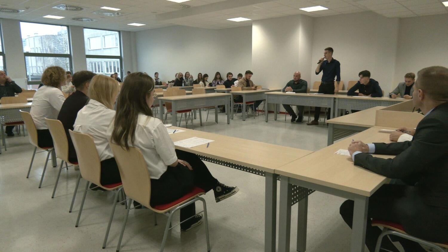 11122024-debata-oksfordzka-popr.mp4