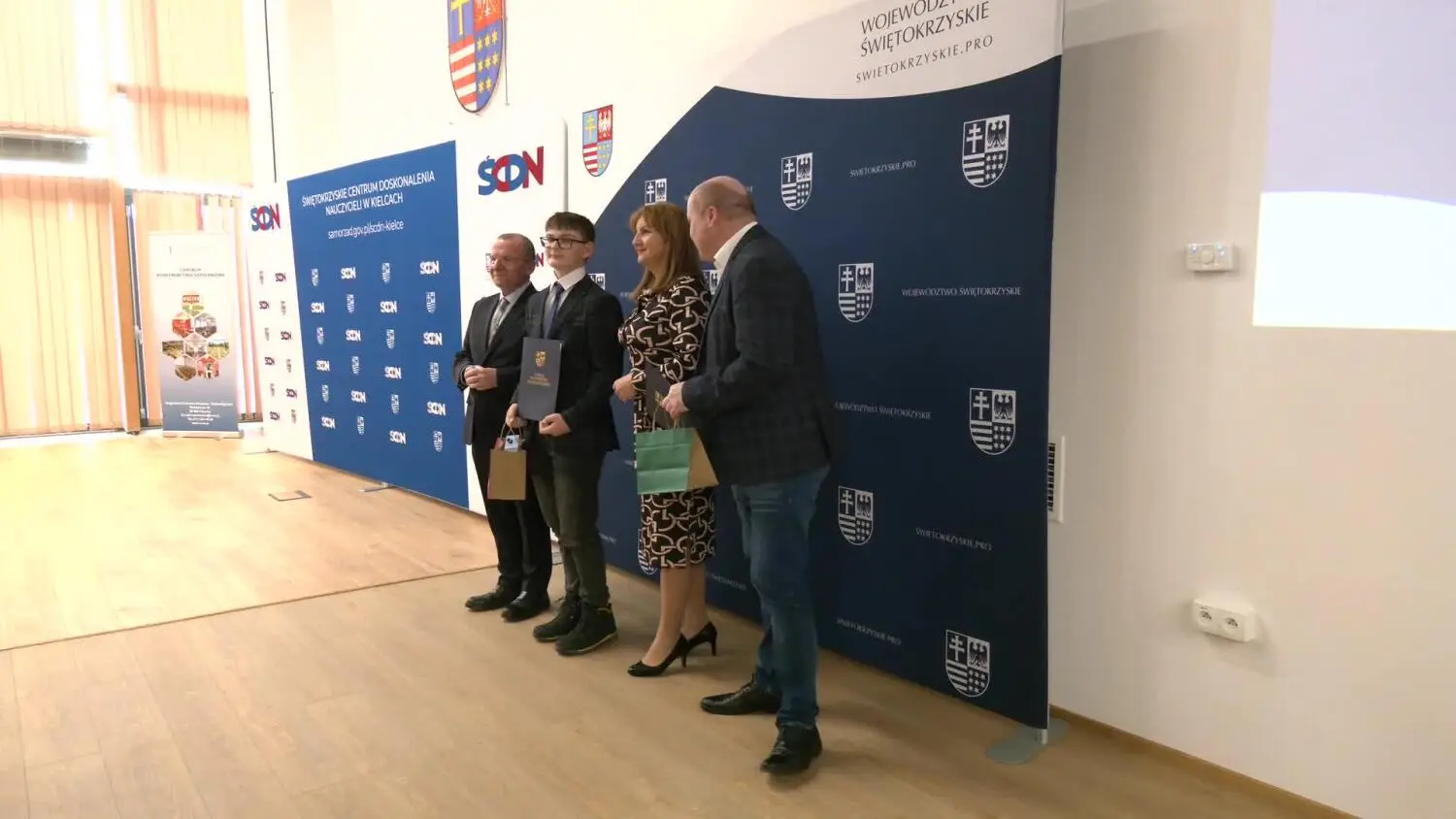 17122024-cyfrowe-lamigowki.mp4