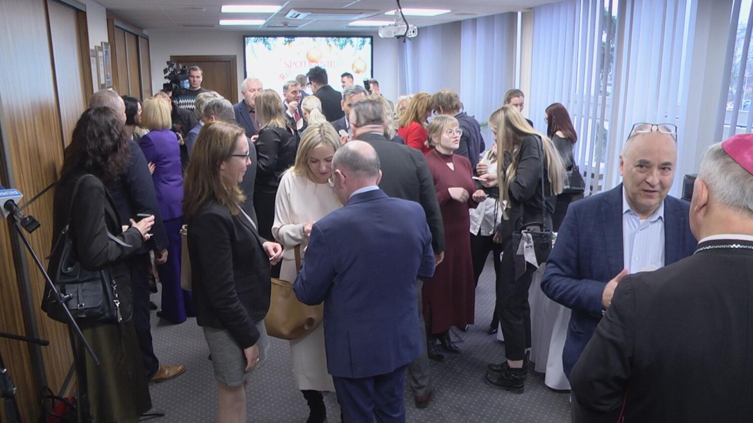 20122024-urzad-marszalkowski-wigilia-z-mediami.mp4