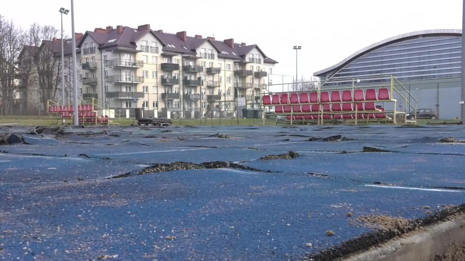 24012025-boisko-orlik-mcsir-remont.mp4
