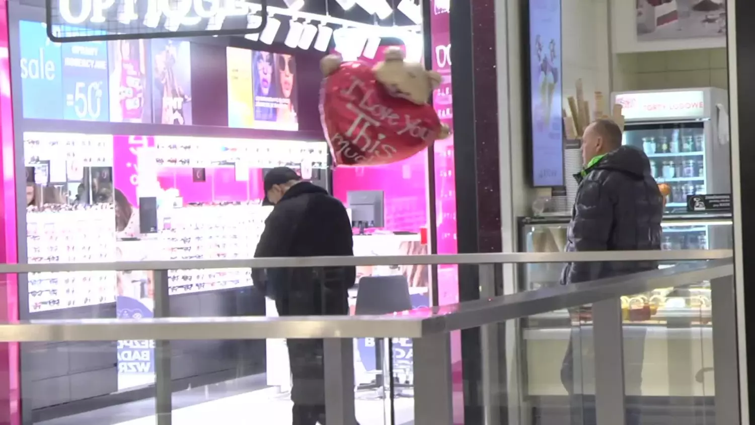 14022025-galeria-echo-walentynki-2.mp4