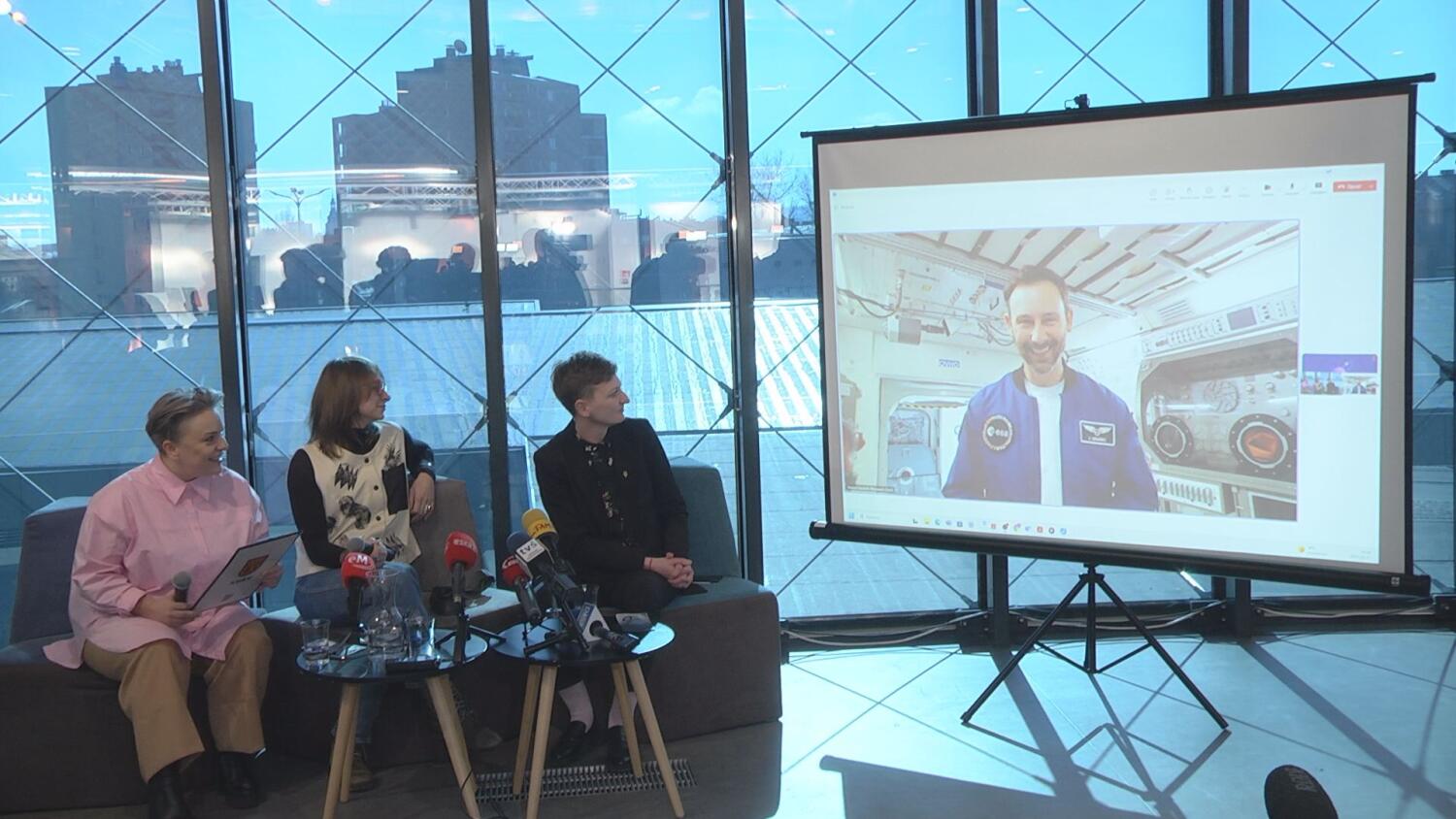 17022025-pierogi-w-kosmosie.mp4