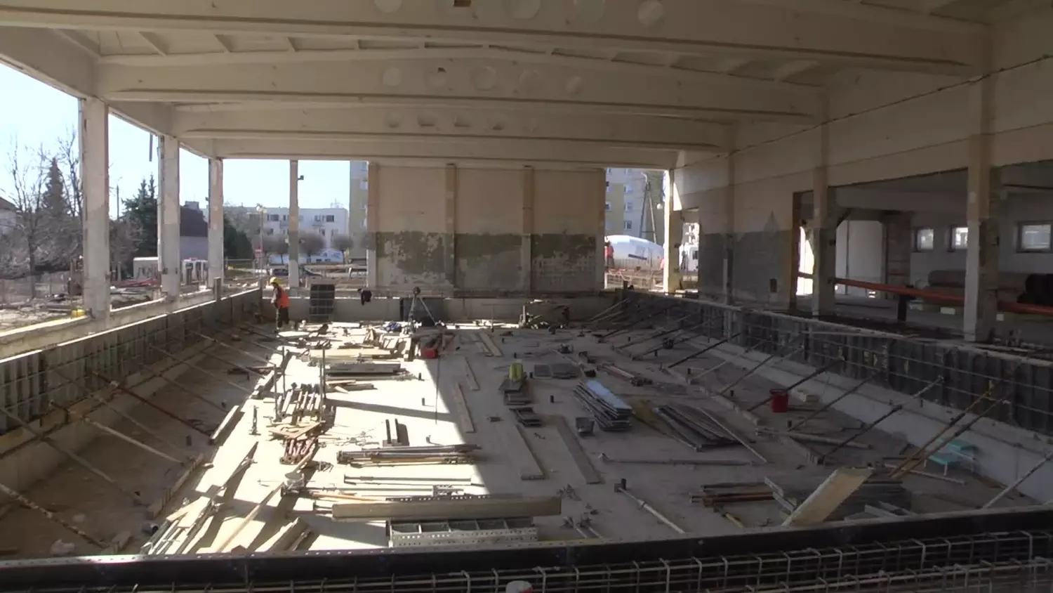 11032025-budowa-basenu-skarzysko-popr.mp4