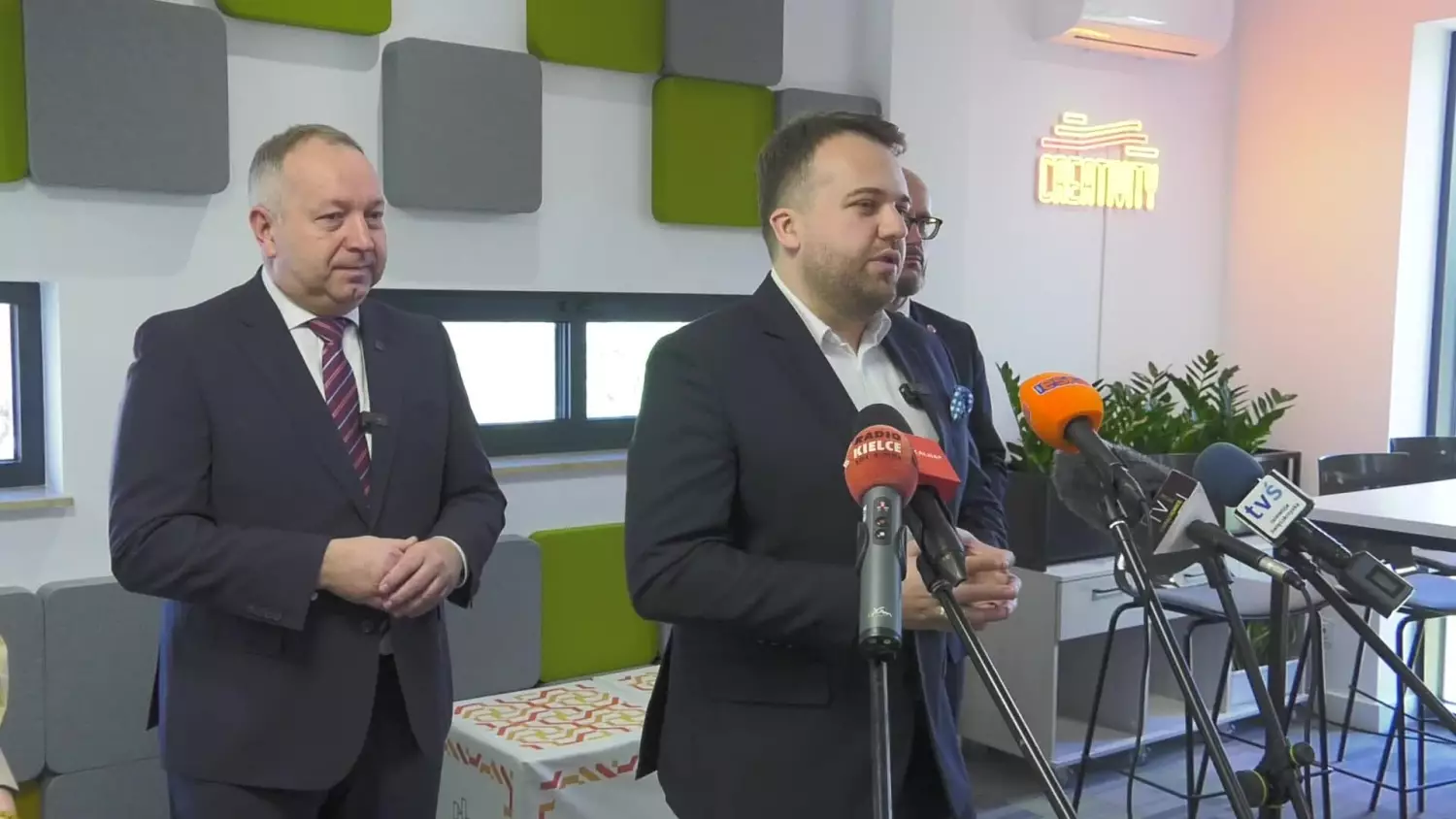 03-04-25-miasto-na-szlaku-sniadanie-przedsiebiorcow.mp4