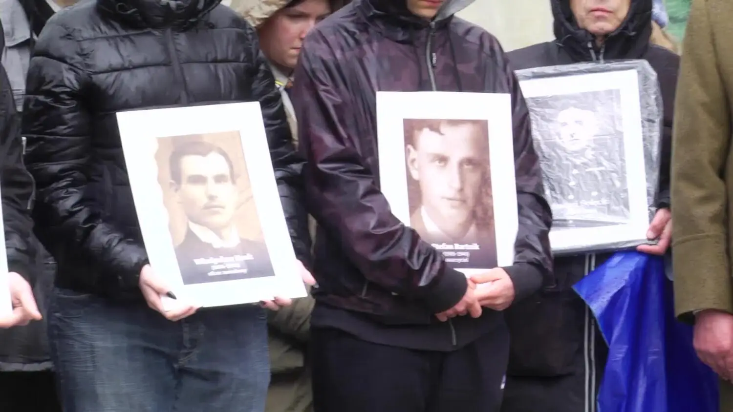 11042025-marsz-katynski.mp4