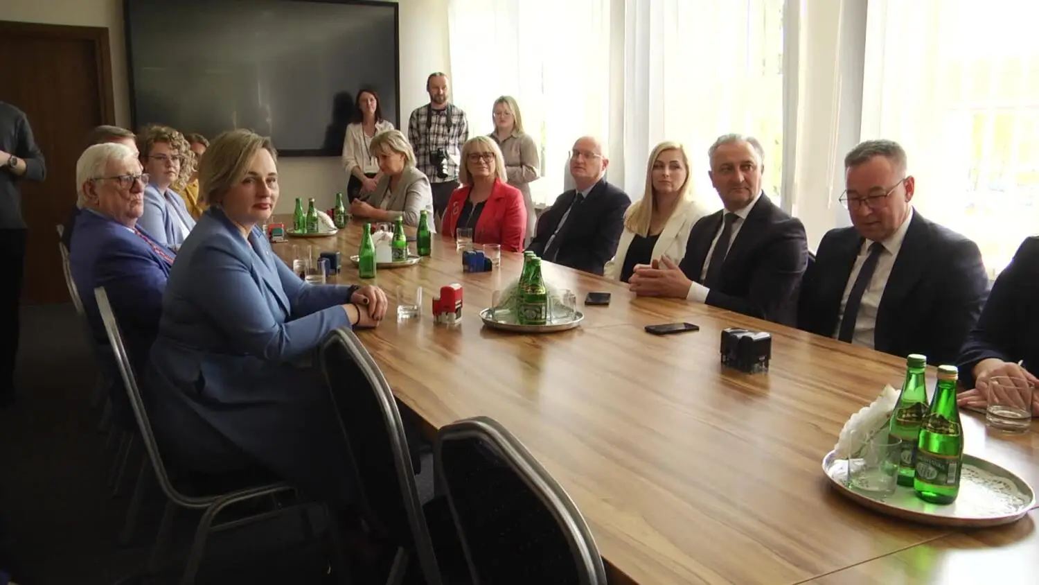 18052025-janik-umowy.mp4