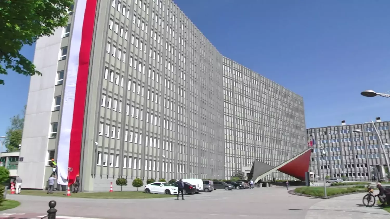 02052025-flaga-uw.mp4