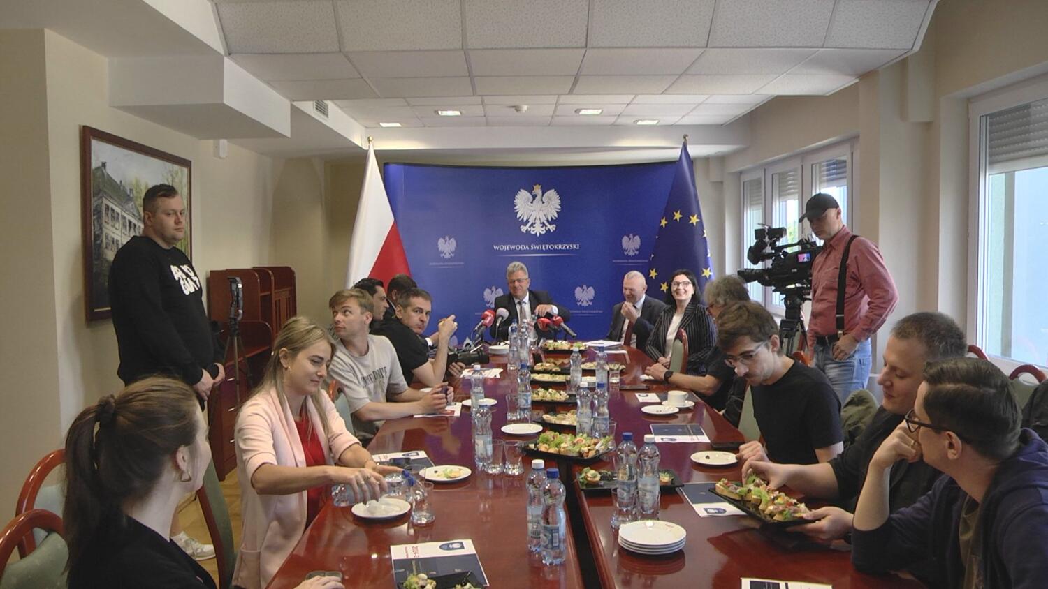 26052025-uw-sniadanie-prasowe-b1be922.mp4