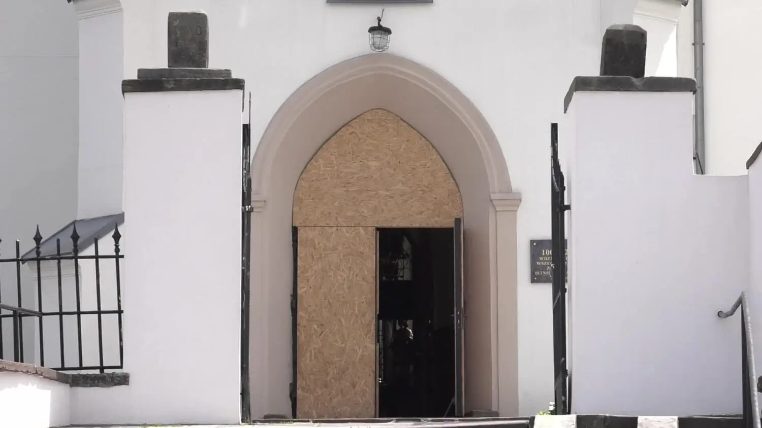 27062025-remont-kosciol-radoszyce.mp4