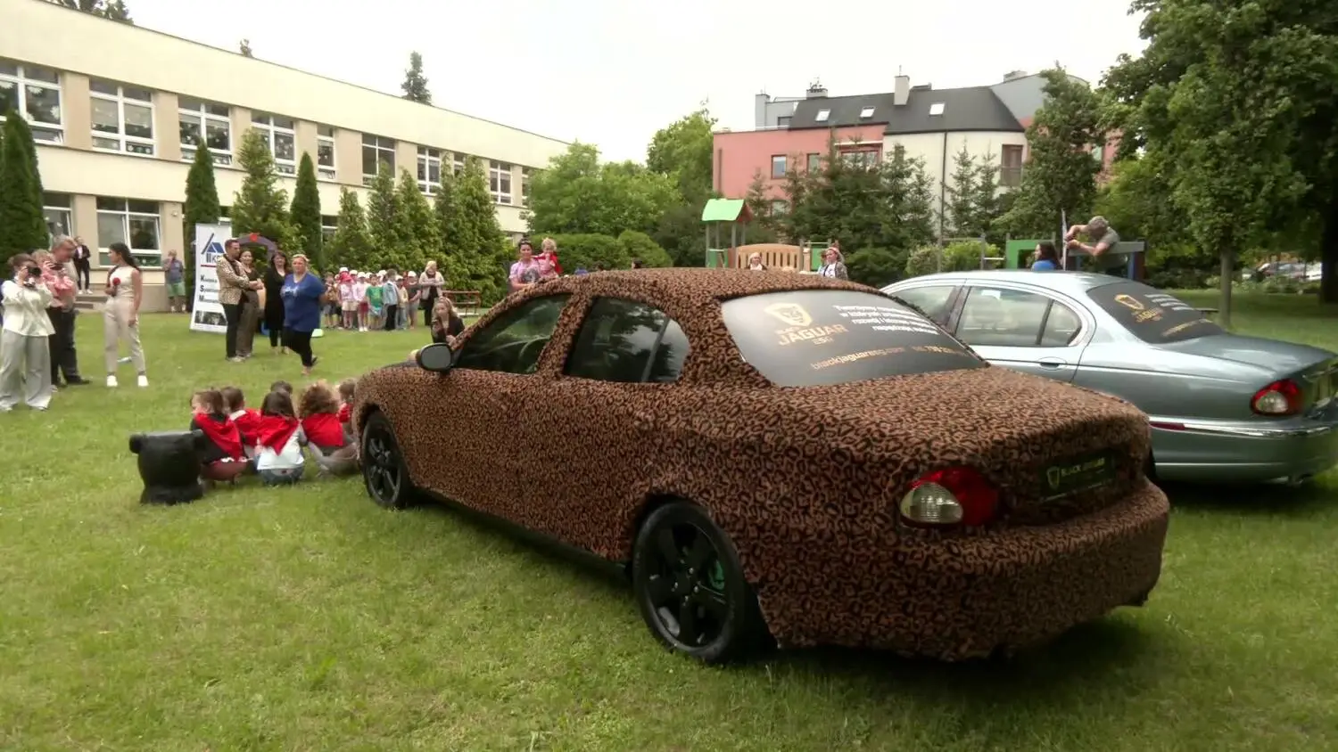 27062025-jaguar-w-przedszkolu.mp4