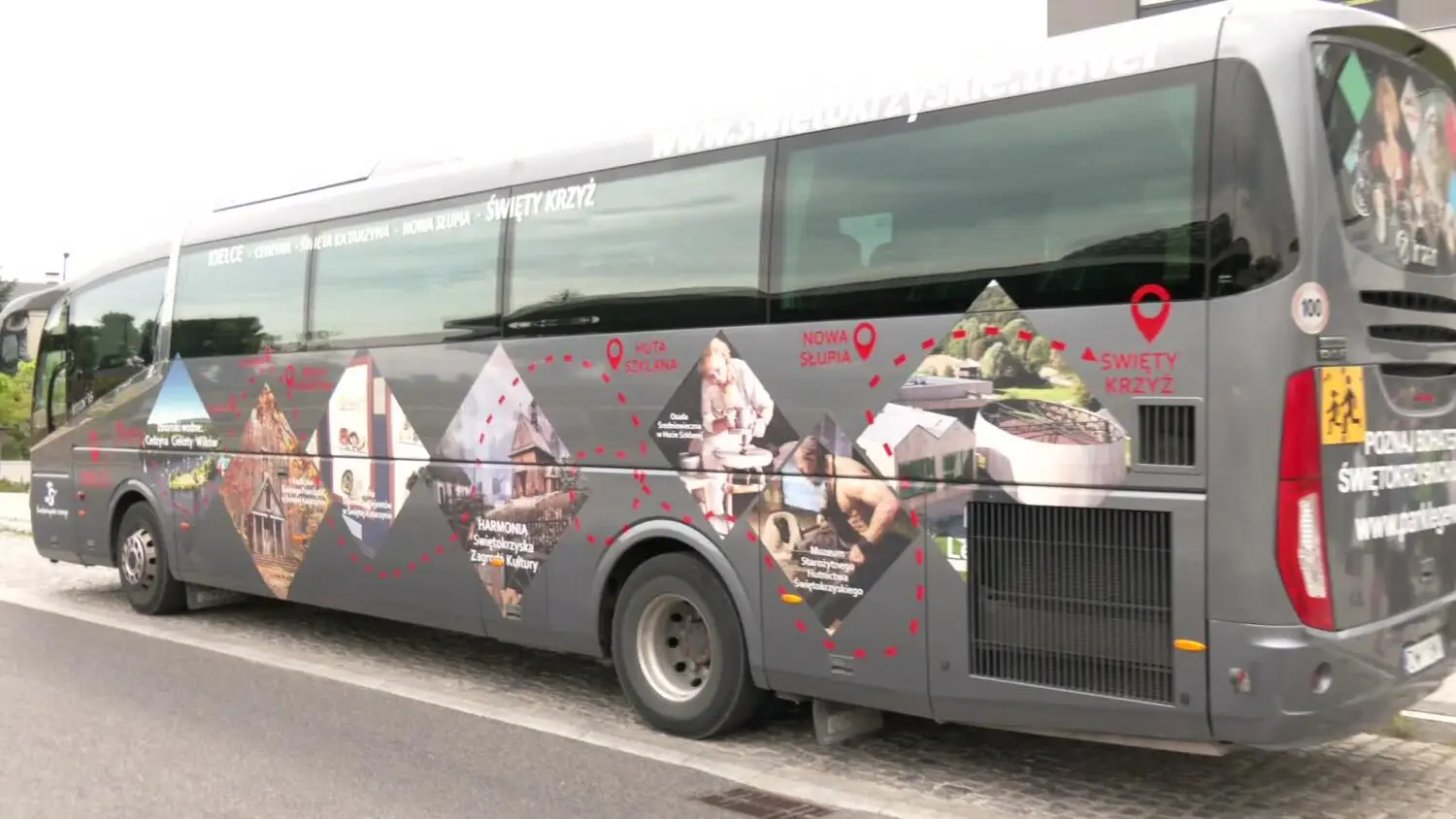 04072025-swiety-krzyz-autobus.mp4