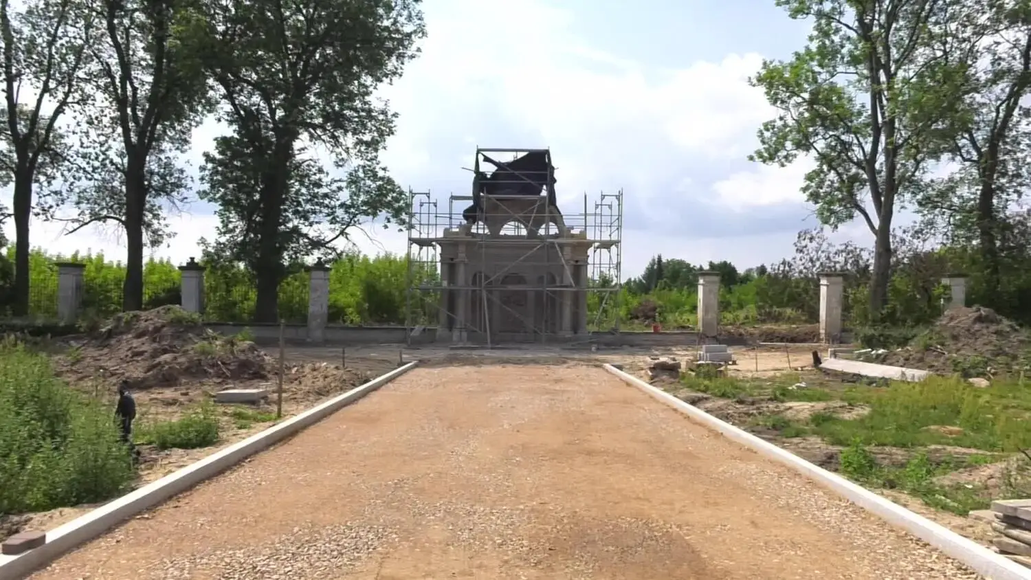 30072025-remont-glorietta-konskie.mp4