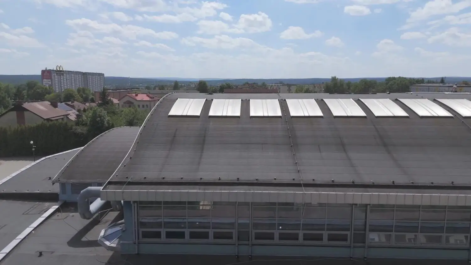 06082025-remont-dachu-hala-sportowa-skarzysko.mp4