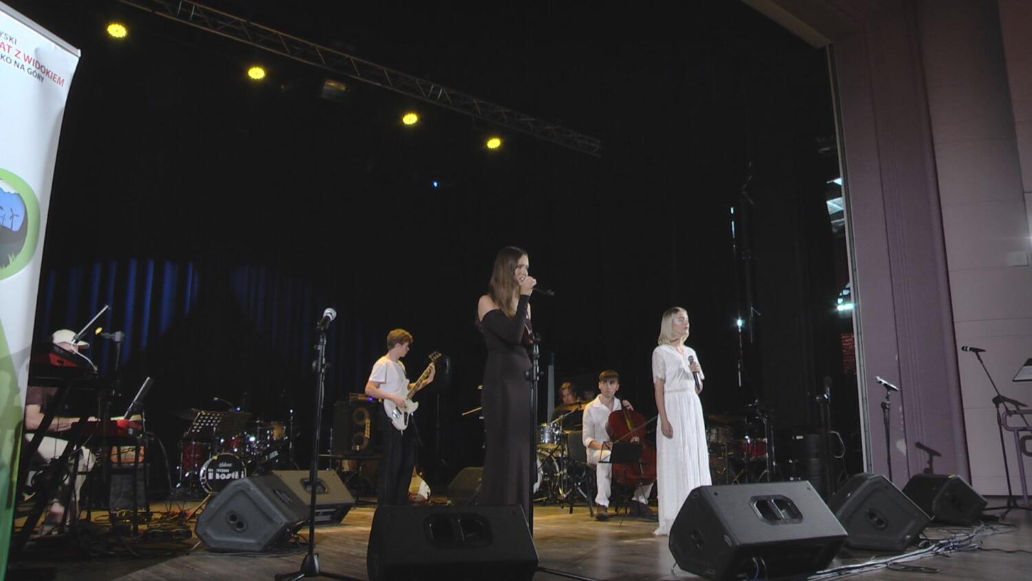 13082025-muzyczne-mostki-popr.mp4