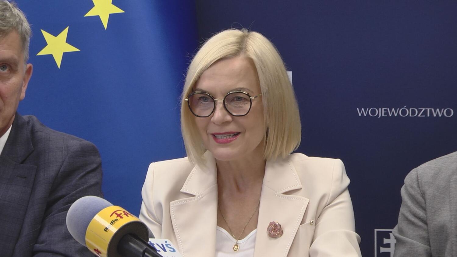 14082025-oswiadczenie-renaty-janik-ws-zwrotu-45-mln.mp4