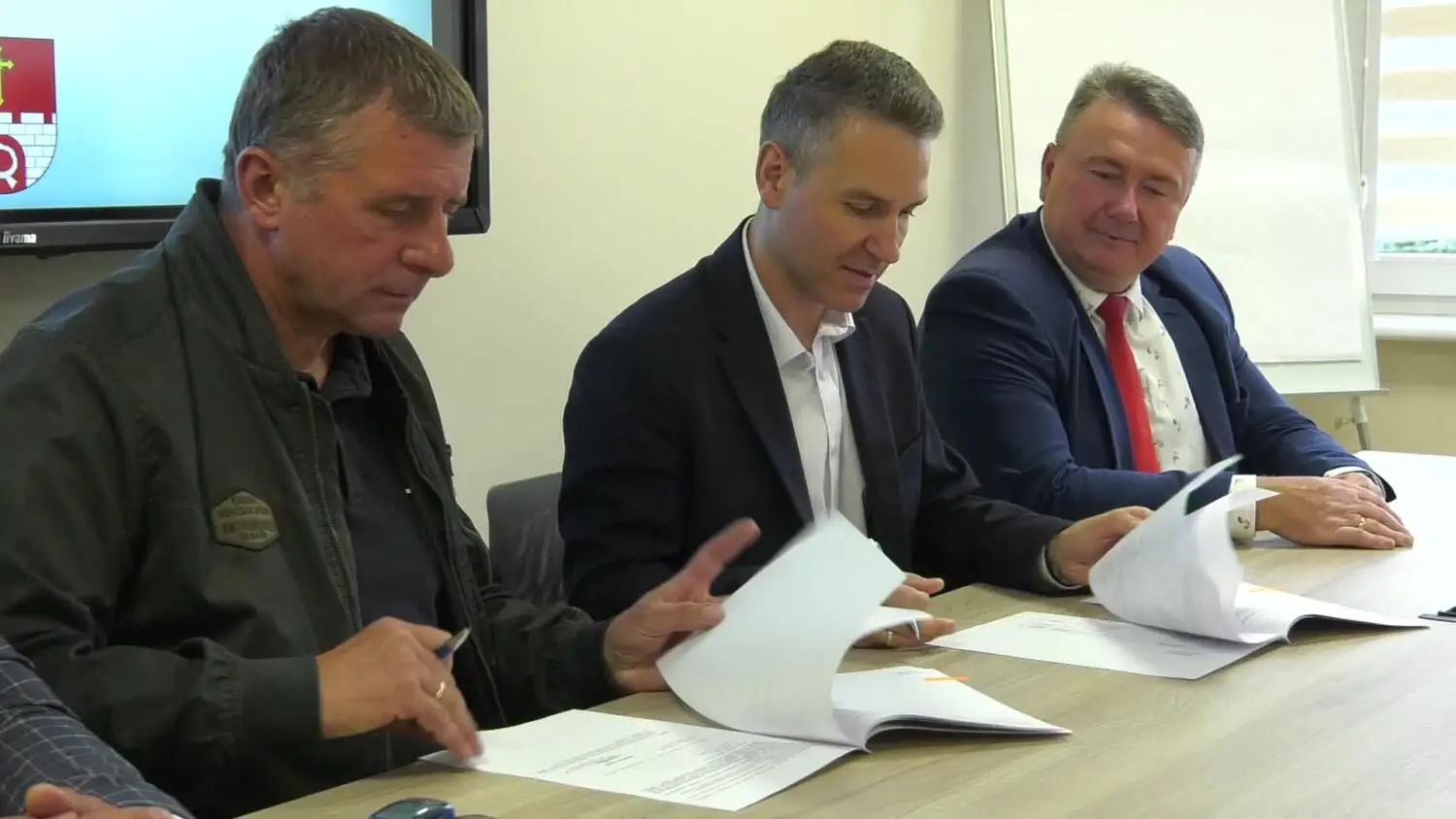 28082025-budowa-kanalizacji-kierz-niedzwiedzi.mp4