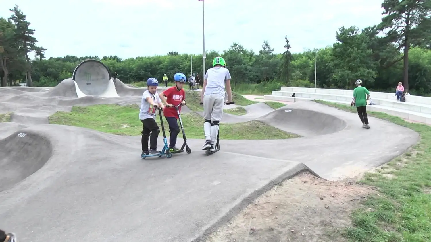 10092025-jajecznica-skatepark-sko-zapo.mp4