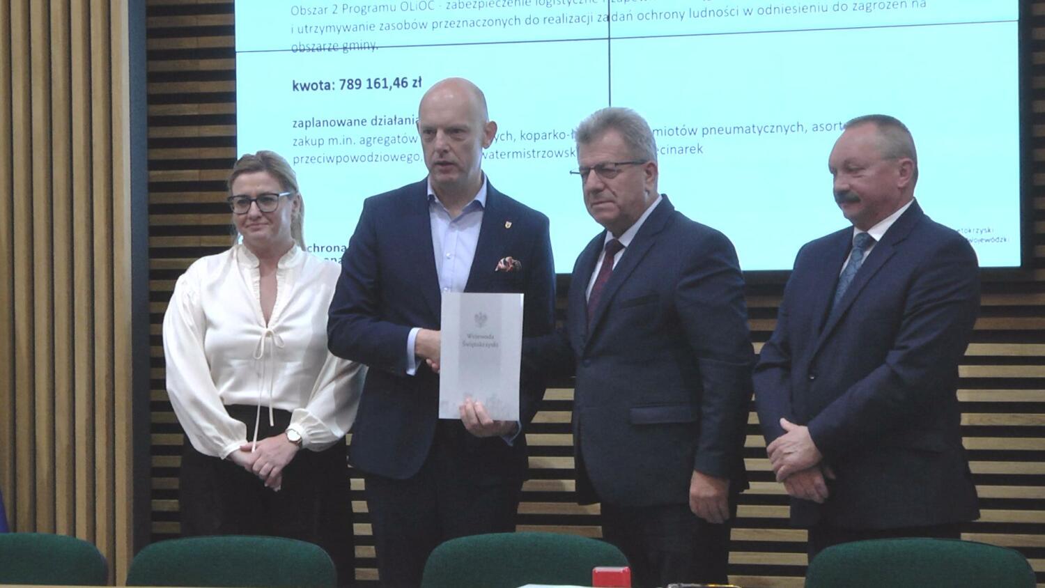 25092025-dotacje-uw-na-ochrone-ludnosci.mp4