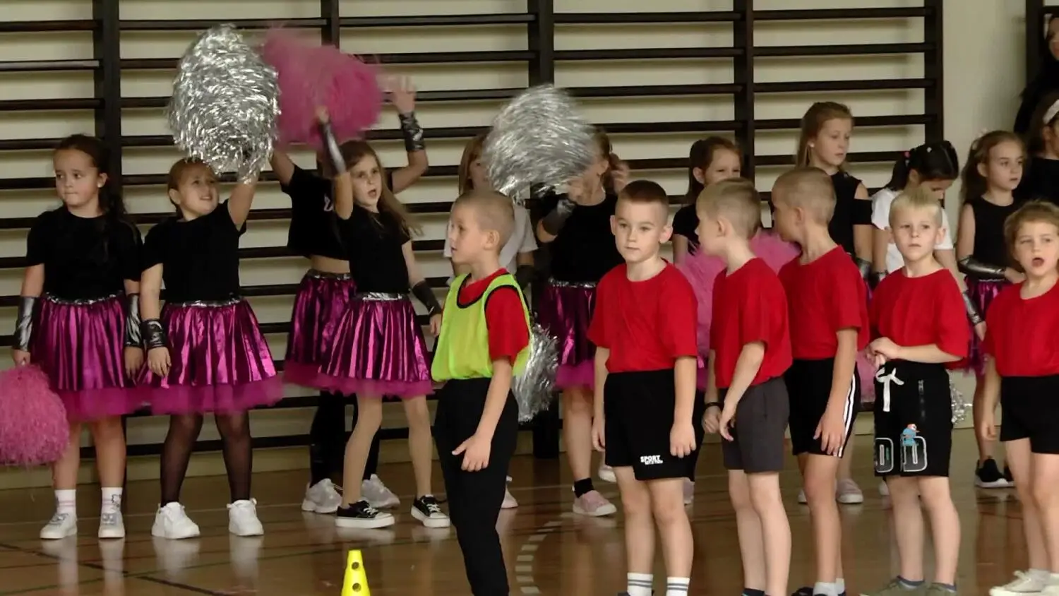 28102025-przedszkolaki-mniow.mp4