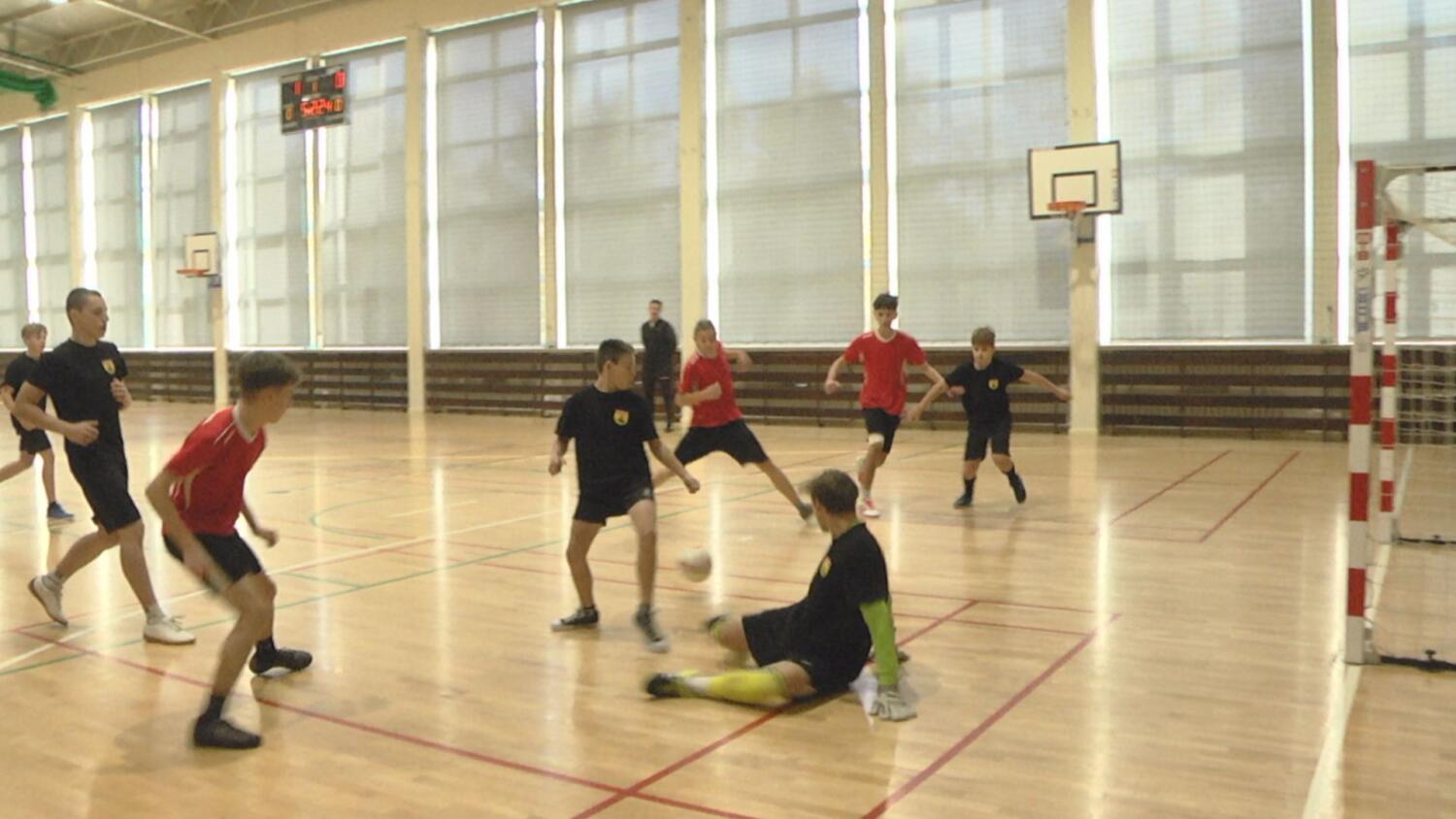 31102025-sp-mniow-turniej-pilki-halowej.mp4