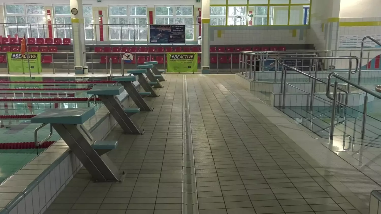 06112025-basen-nauka-plywania-staporkow.mp4