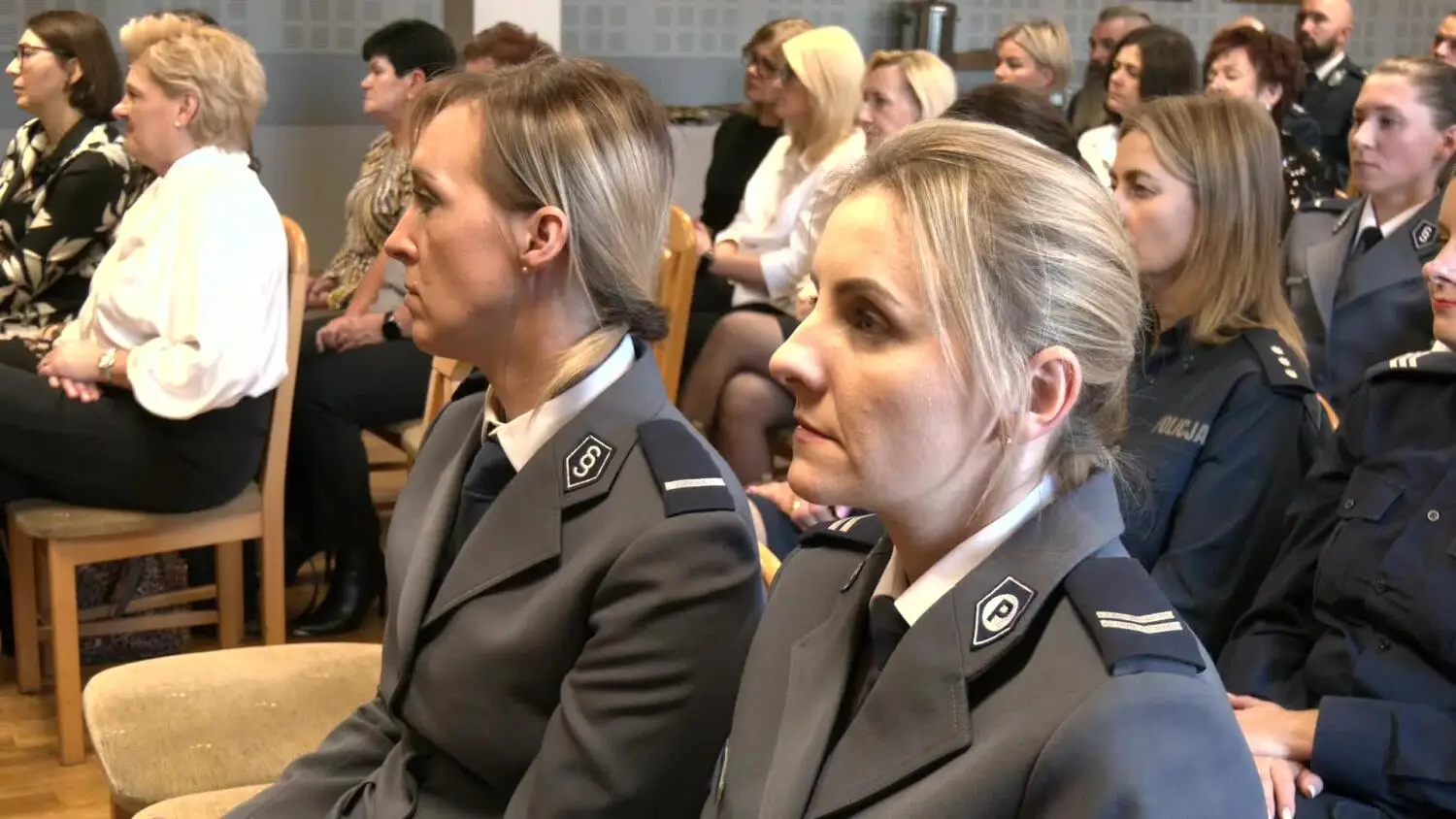 20112025-kobiety-w-policji-jedrzejow.mp4