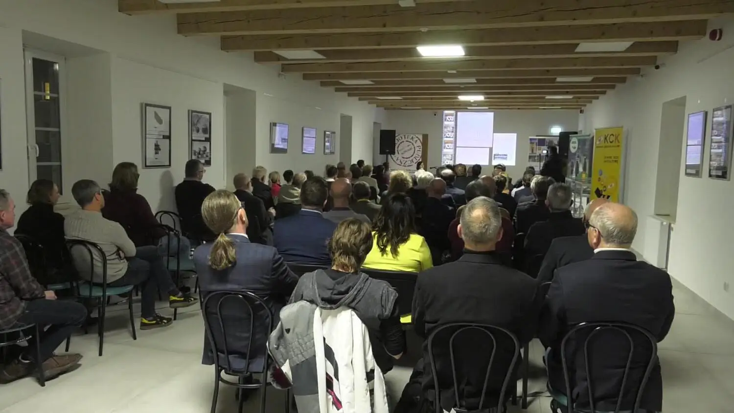 01122025-konferencja-cmentarz-artefakty-konskie.mp4